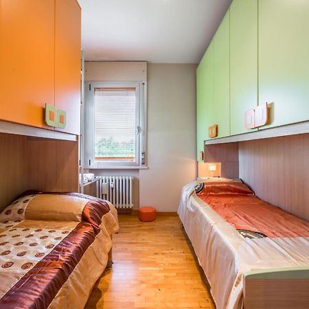 Appartamento A Modena, Comodo A Tutti I Servizi Bagian luar foto